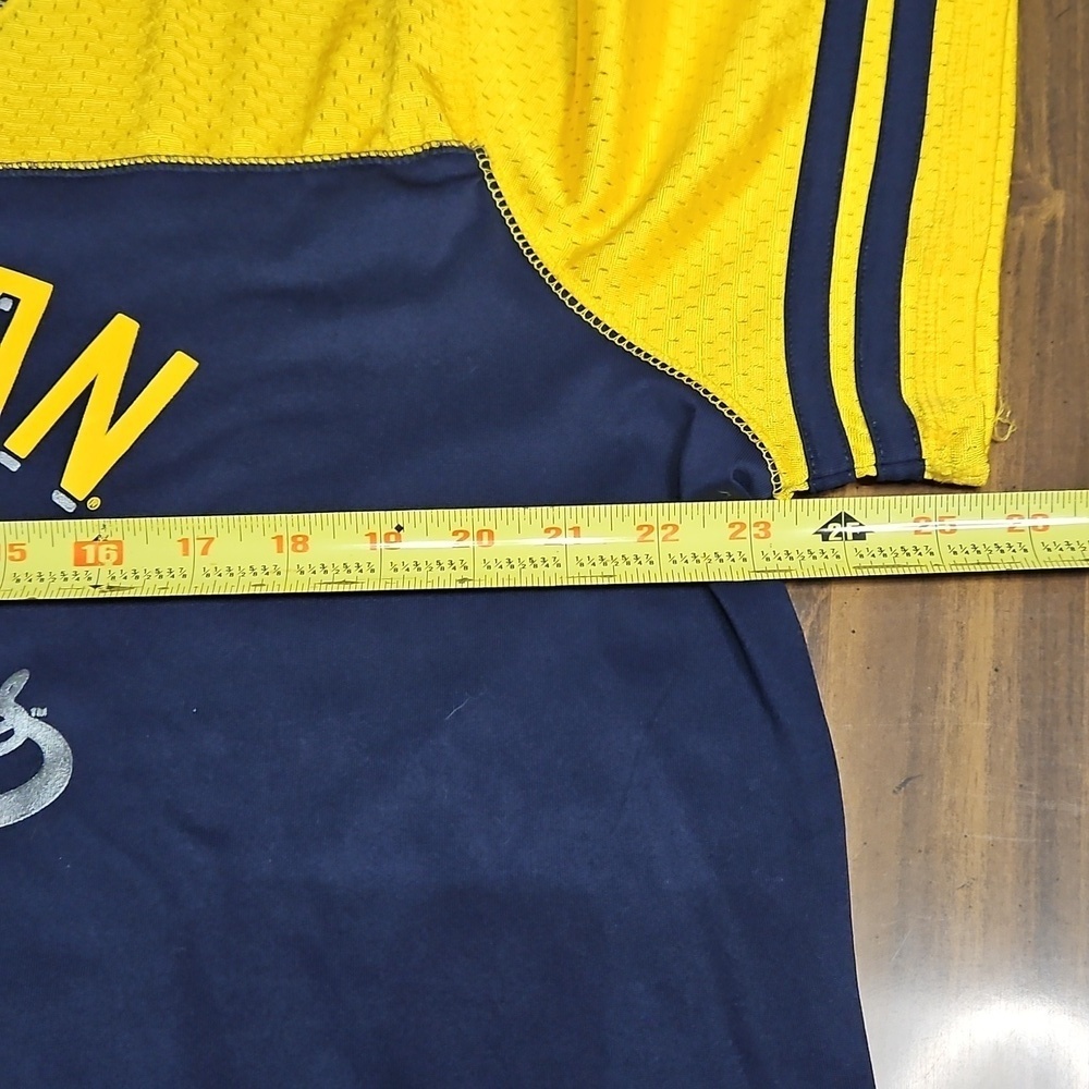 UofM Sports Jersey - Picture 4 of 13